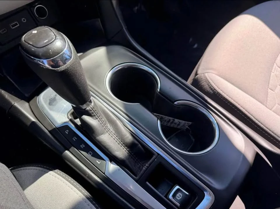 2021 Chevrolet Equinox - Image 8 of 12