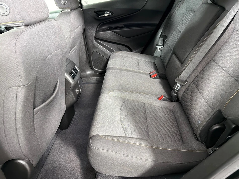 2021 Chevrolet Equinox - Image 18 of 21