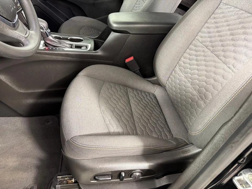2021 Chevrolet Equinox - Image 11 of 21