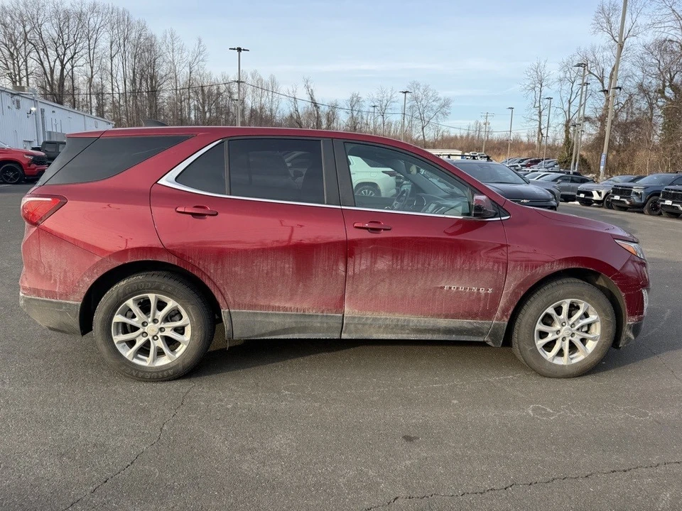 2021 Chevrolet Equinox - Image 2 of 12