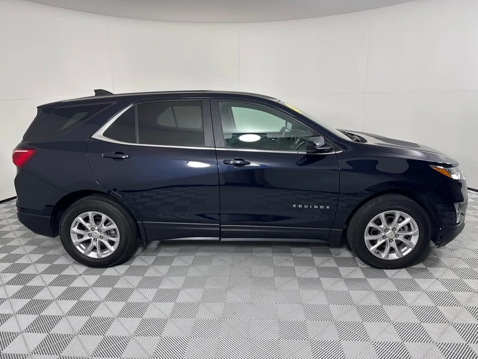 2021 Chevrolet Equinox - Image 4 of 12