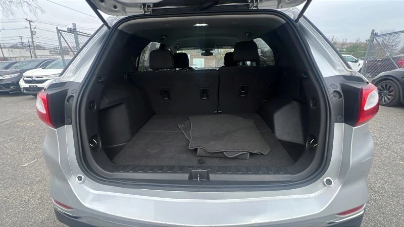 2021 Chevrolet Equinox - Image 10 of 12