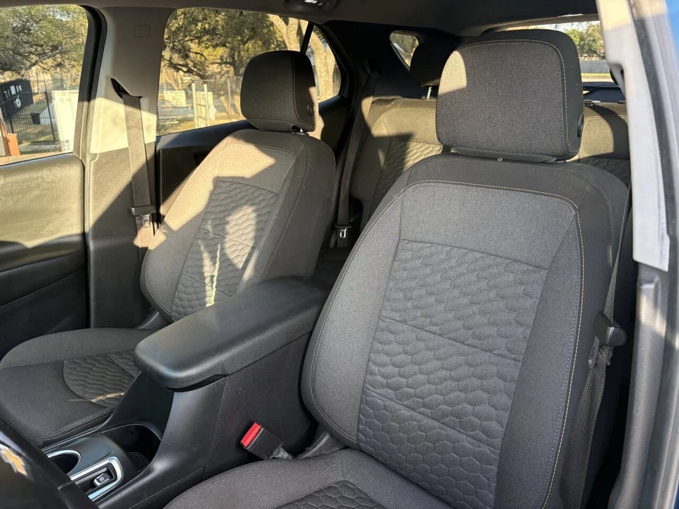 2021 Chevrolet Equinox - Image 10 of 21