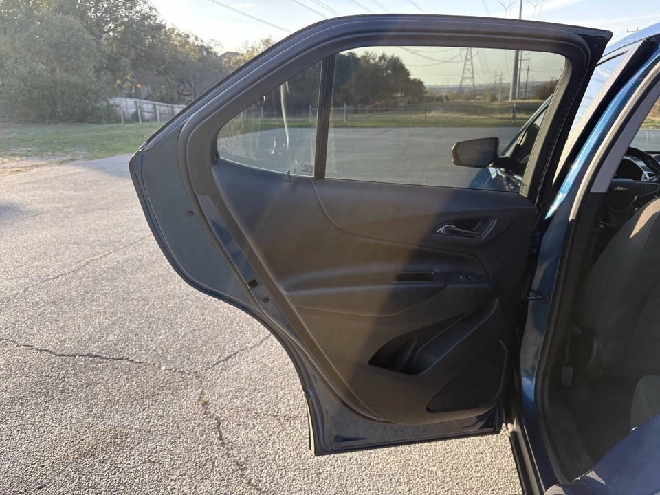 2021 Chevrolet Equinox - Image 14 of 21