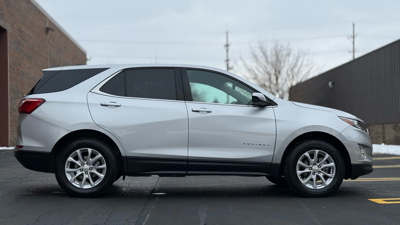 2021 Chevrolet Equinox - Image 8 of 21