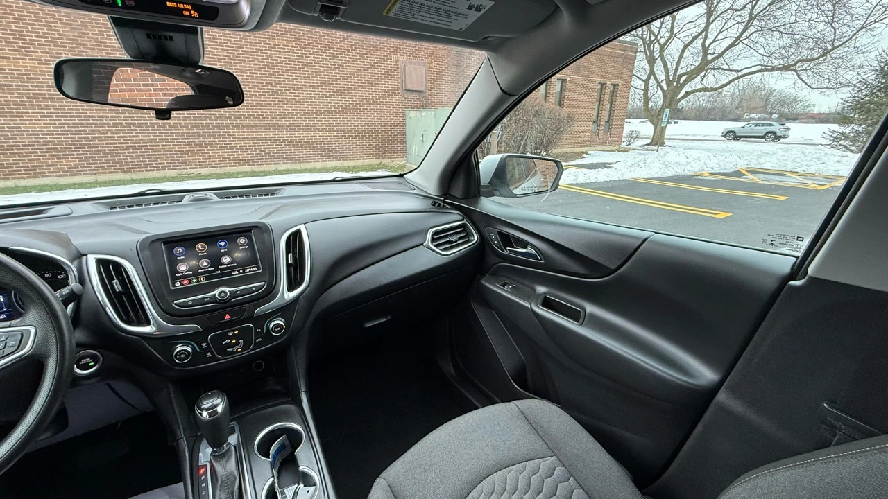 2021 Chevrolet Equinox - Image 18 of 21