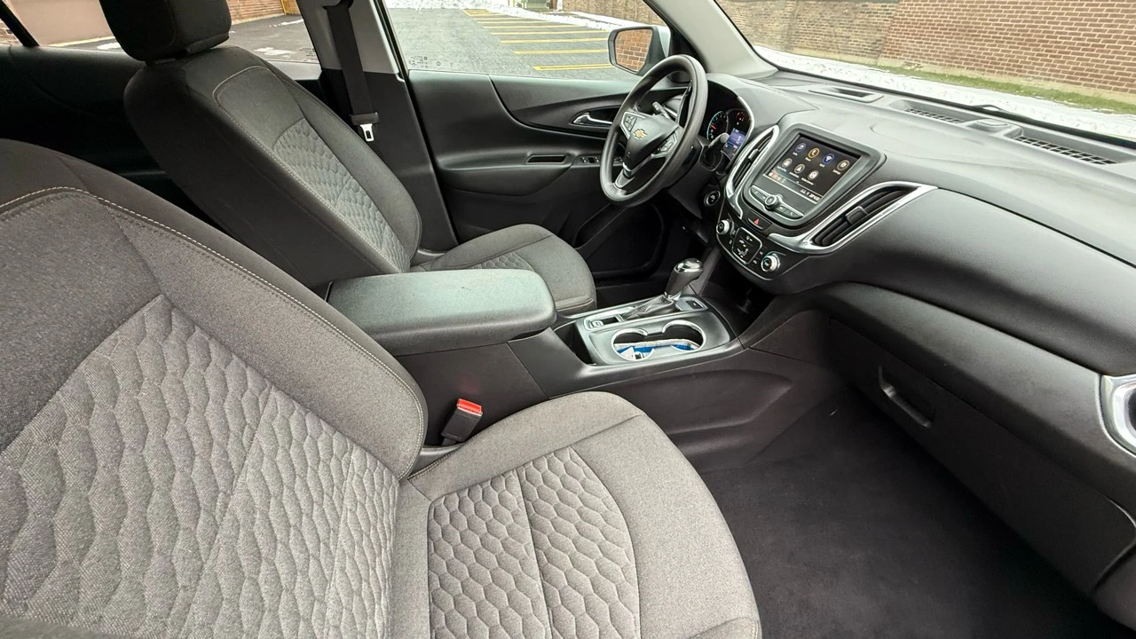 2021 Chevrolet Equinox - Image 10 of 21