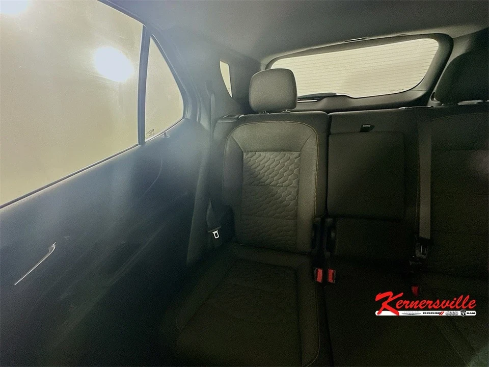 2021 Chevrolet Equinox - Image 12 of 21