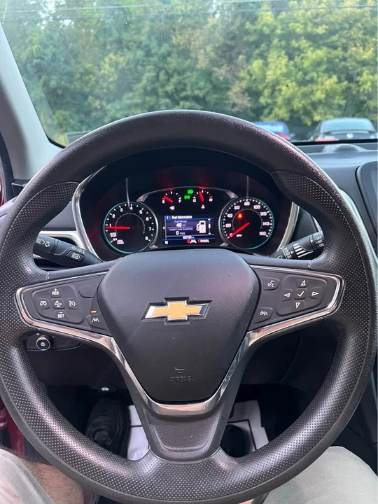 2021 Chevrolet Equinox - Image 9 of 12