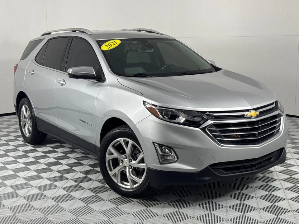 2021 Chevrolet Equinox - Image 2 of 12