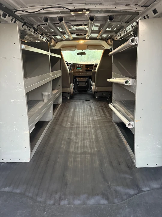 2021 Chevrolet Express - Image 10 of 17