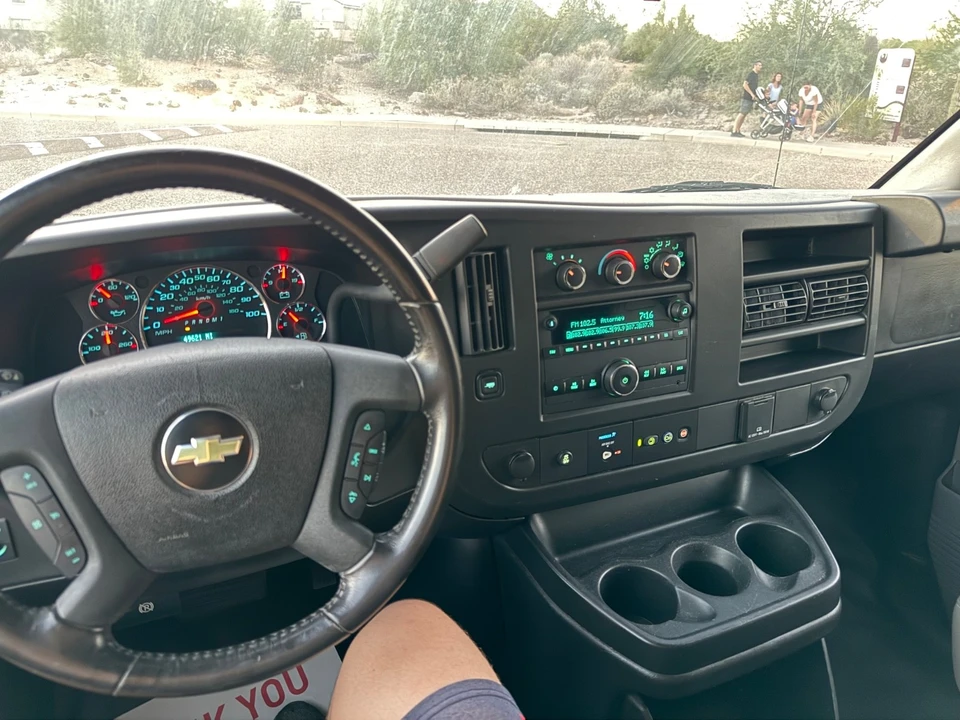 2021 Chevrolet Express - Image 17 of 17