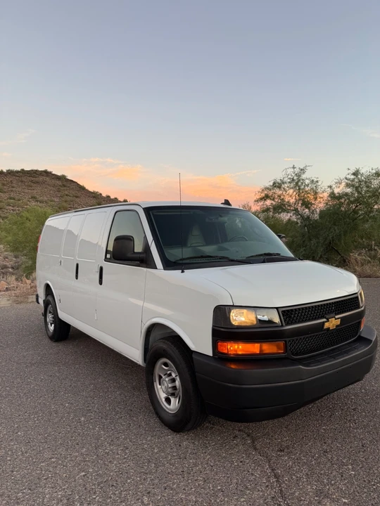 2021 Chevrolet Express - Image 4 of 17