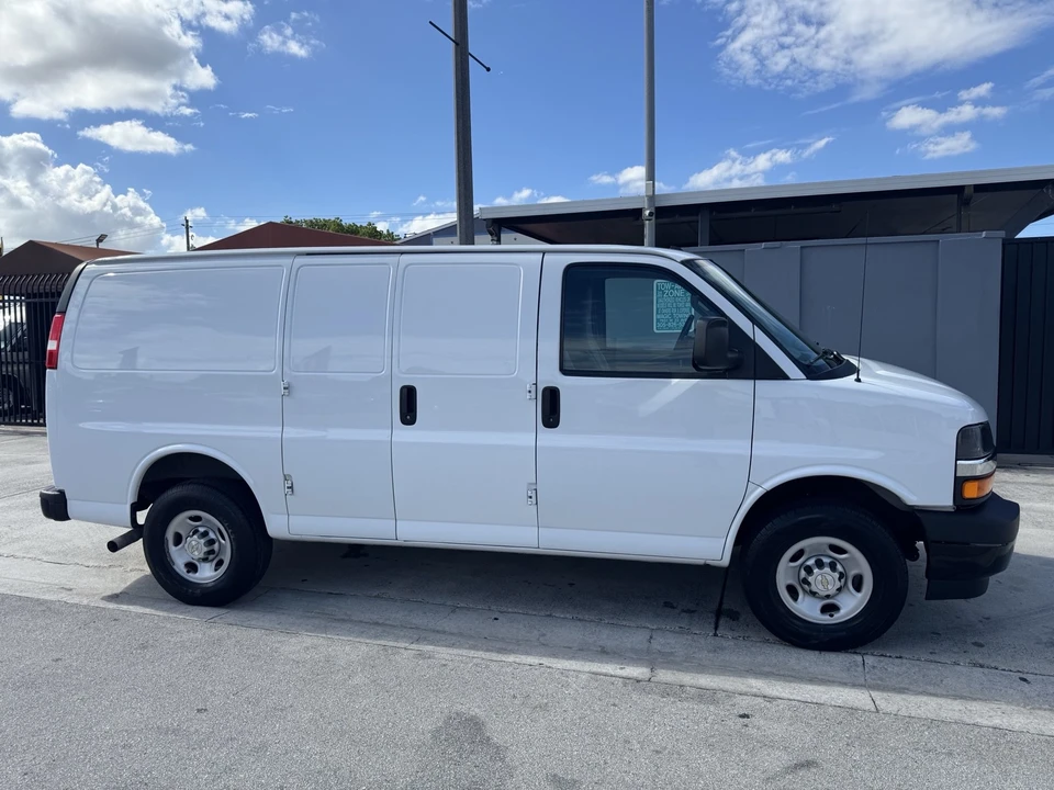 2021 Chevrolet Express - Image 2 of 13