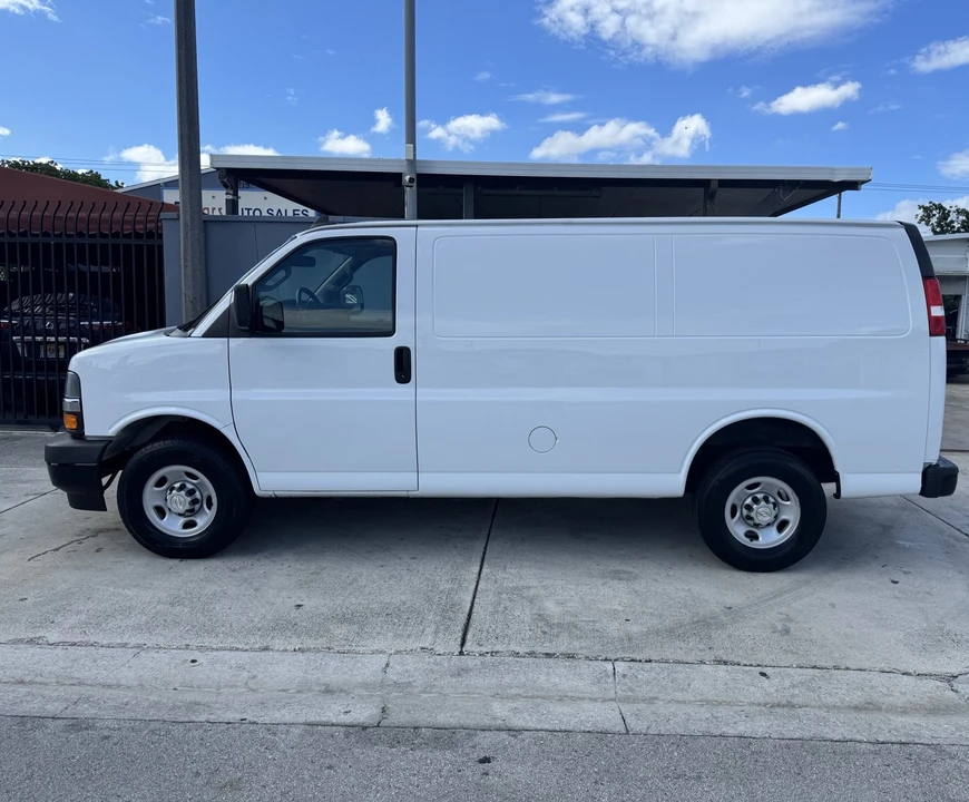 2021 Chevrolet Express - Image 4 of 13
