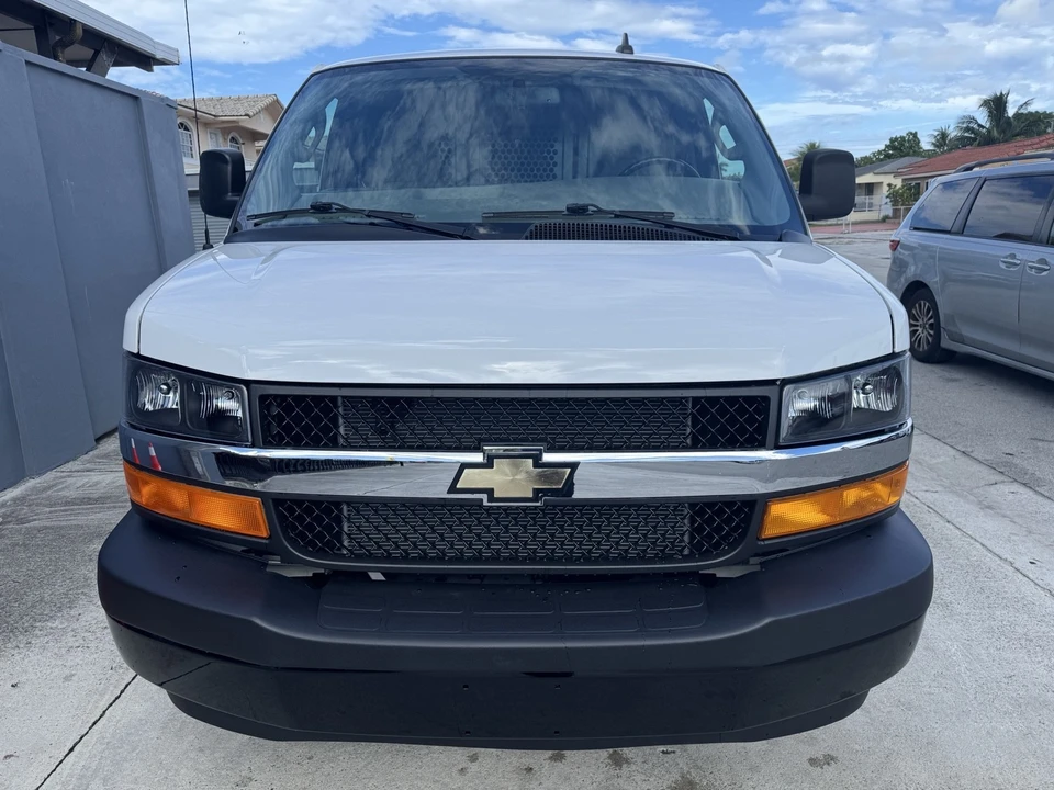 2021 Chevrolet Express - Image 3 of 13