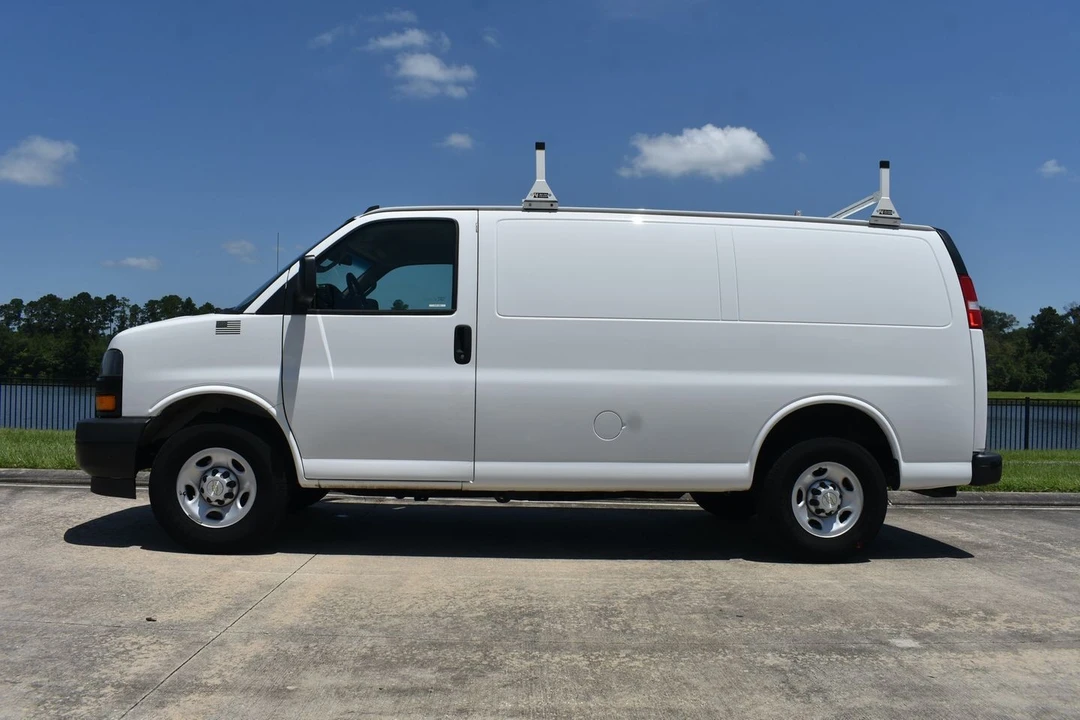 2021 Chevrolet Express - Image 8 of 20