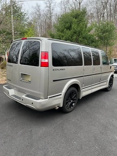 2021 Chevrolet Express - Image 3 of 10