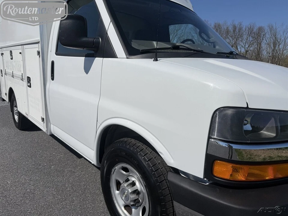 2021 Chevrolet Express - Image 4 of 12