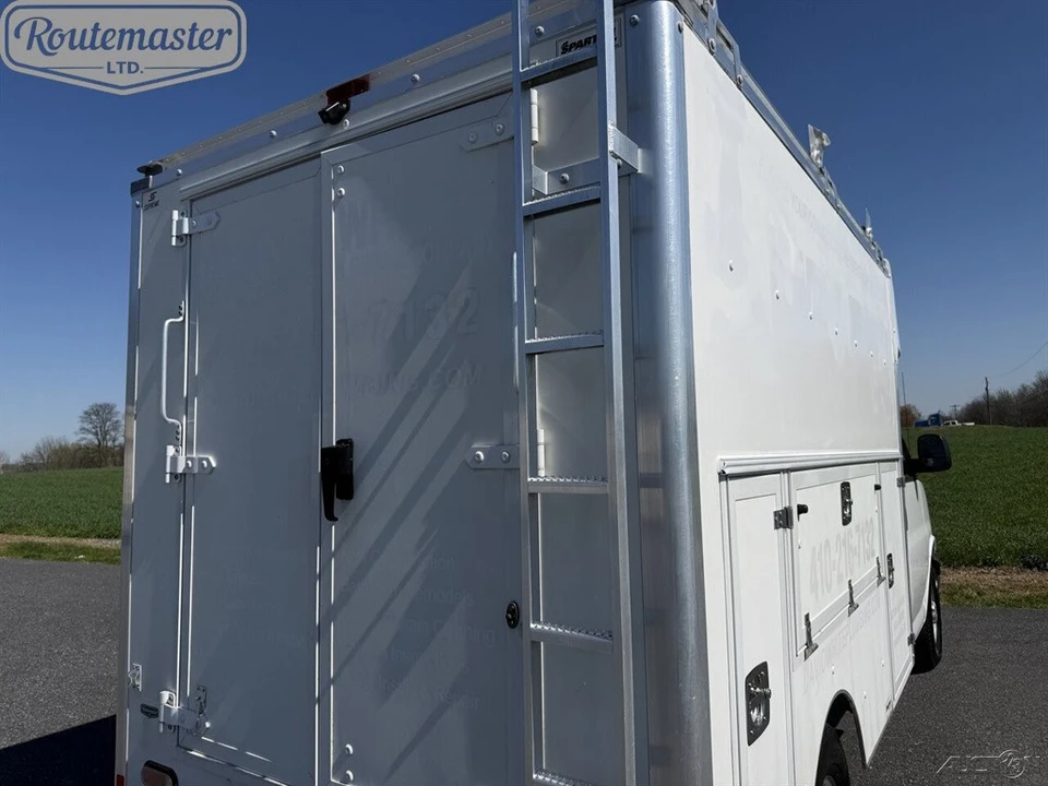 2021 Chevrolet Express - Image 11 of 12