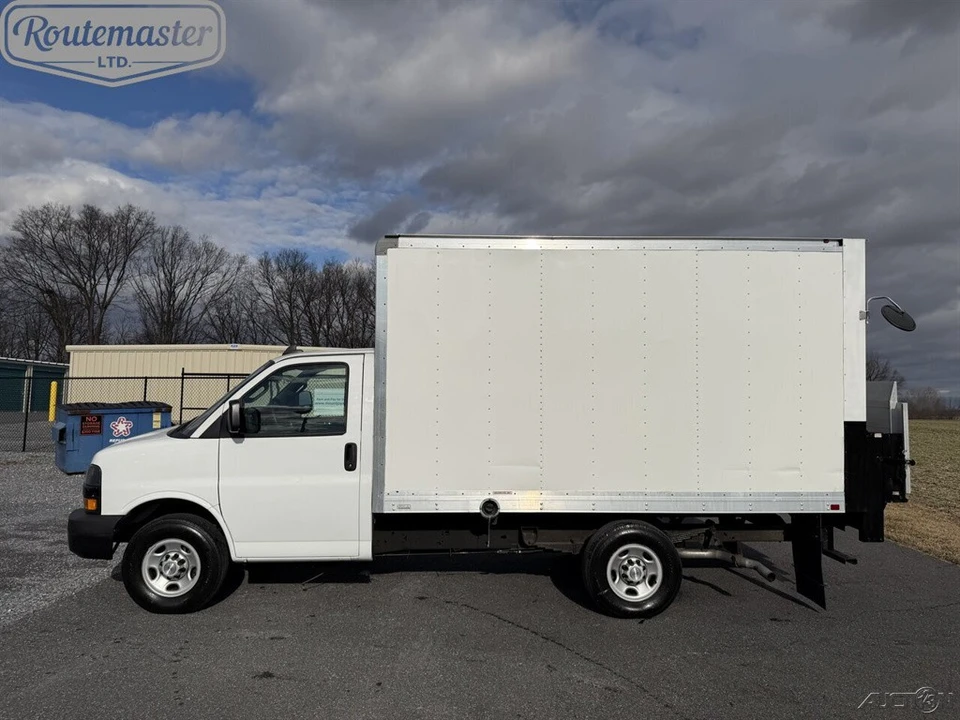 2021 Chevrolet Express - Image 2 of 12