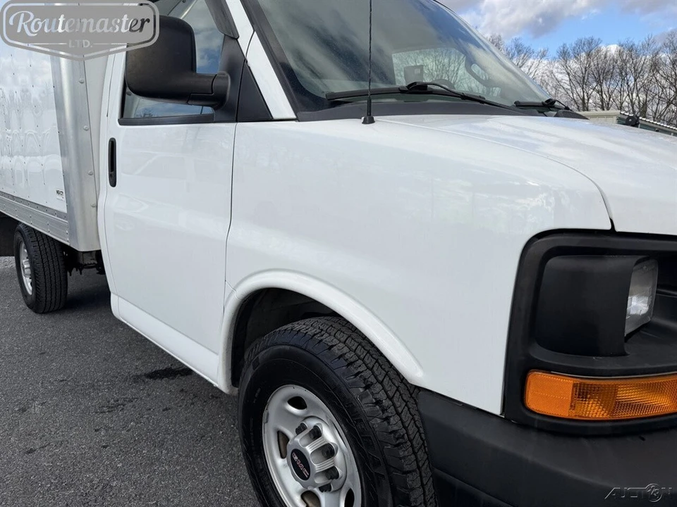 2021 Chevrolet Express - Image 4 of 12