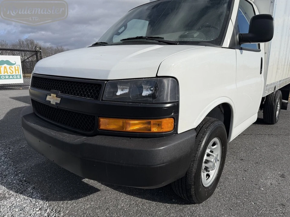 2021 Chevrolet Express - Image 10 of 12
