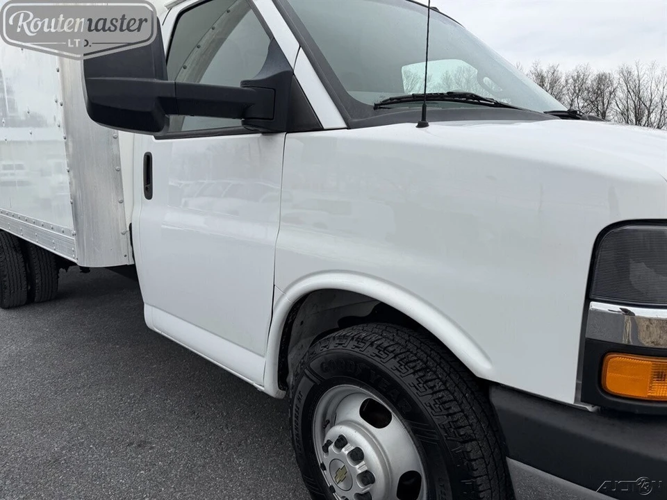 2021 Chevrolet Express - Image 3 of 12