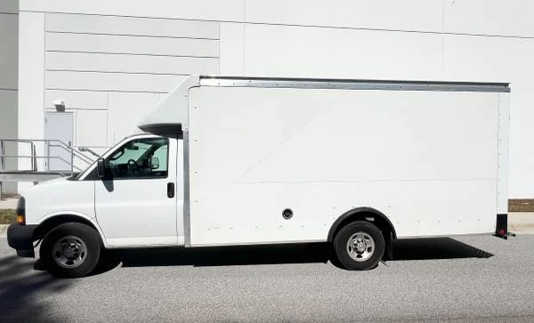 2021 Chevrolet Express - Image 2 of 7