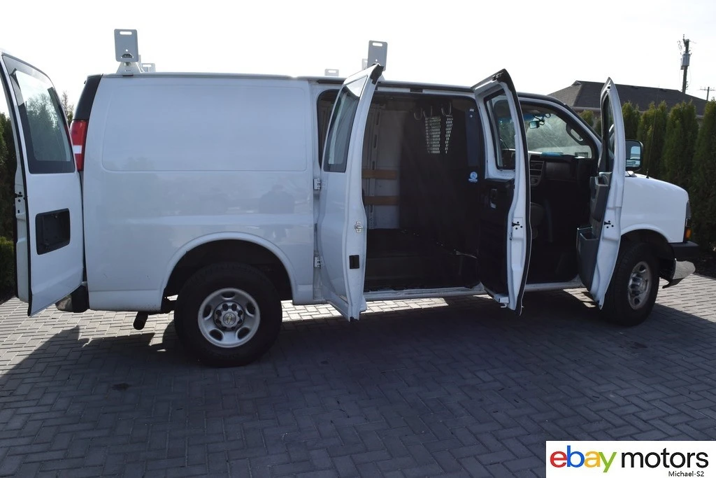 2021 Chevrolet Express - Image 19 of 21