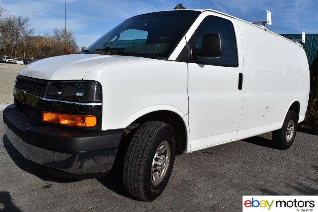 2021 Chevrolet Express - Image 9 of 21