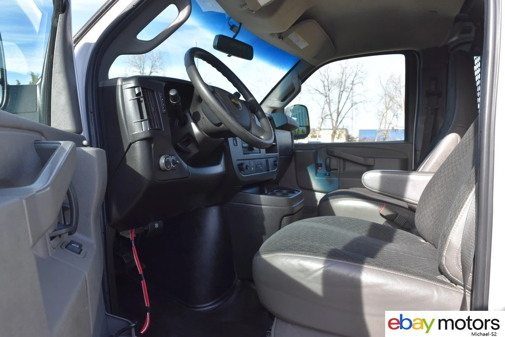 2021 Chevrolet Express - Image 10 of 21