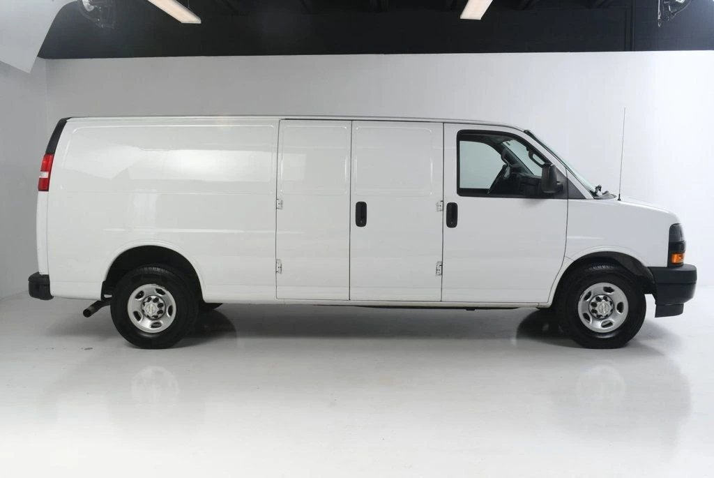 2021 Chevrolet Express - Image 5 of 12