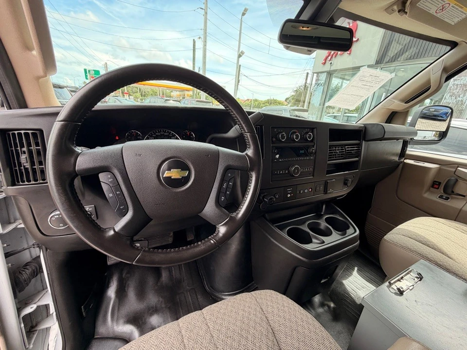 2021 Chevrolet Express - Image 15 of 21