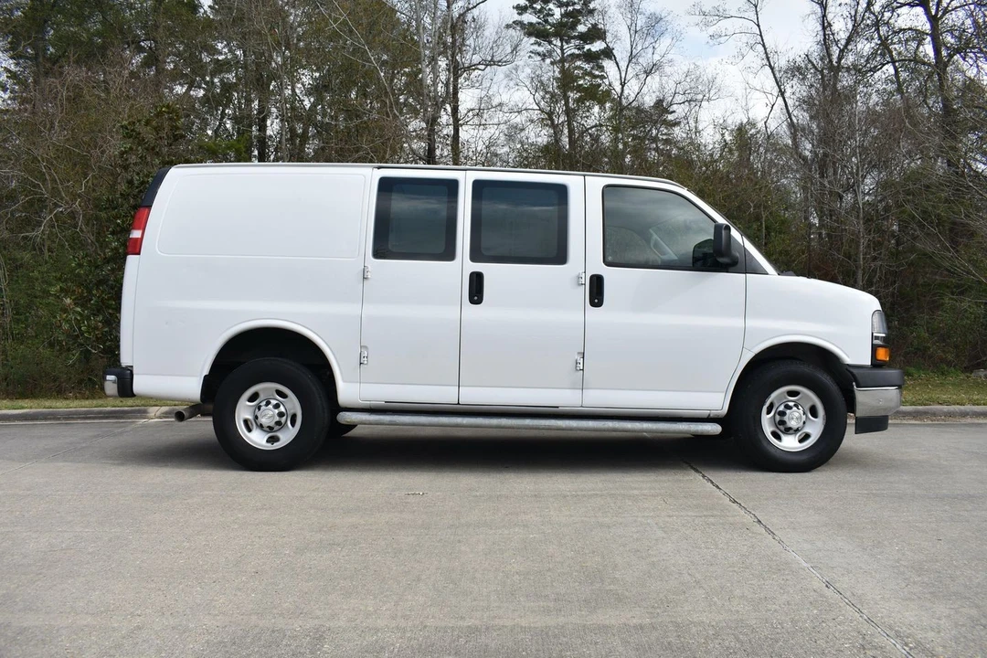 2021 Chevrolet Express - Image 3 of 18
