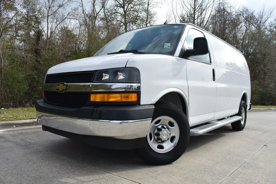 2021 Chevrolet Express - Image 5 of 18