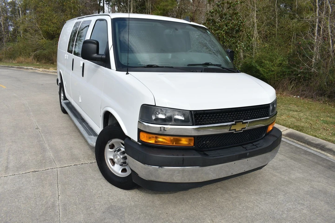 2021 Chevrolet Express - Image 2 of 18