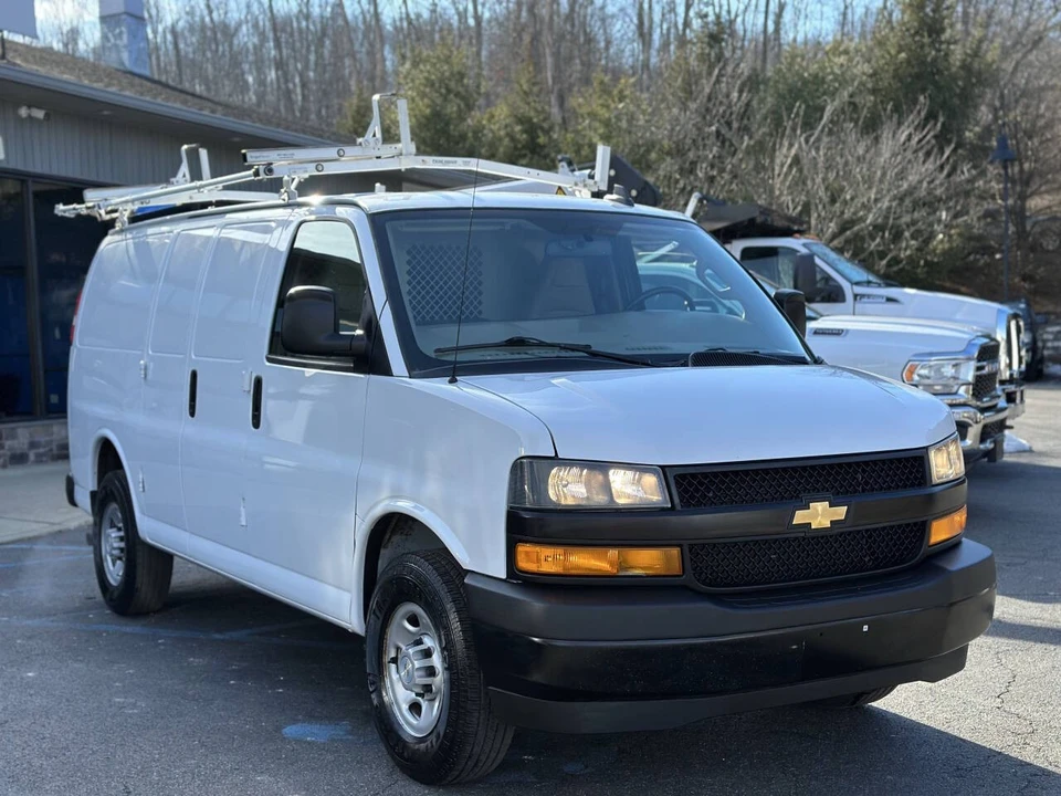 2021 Chevrolet Express - Image 5 of 21