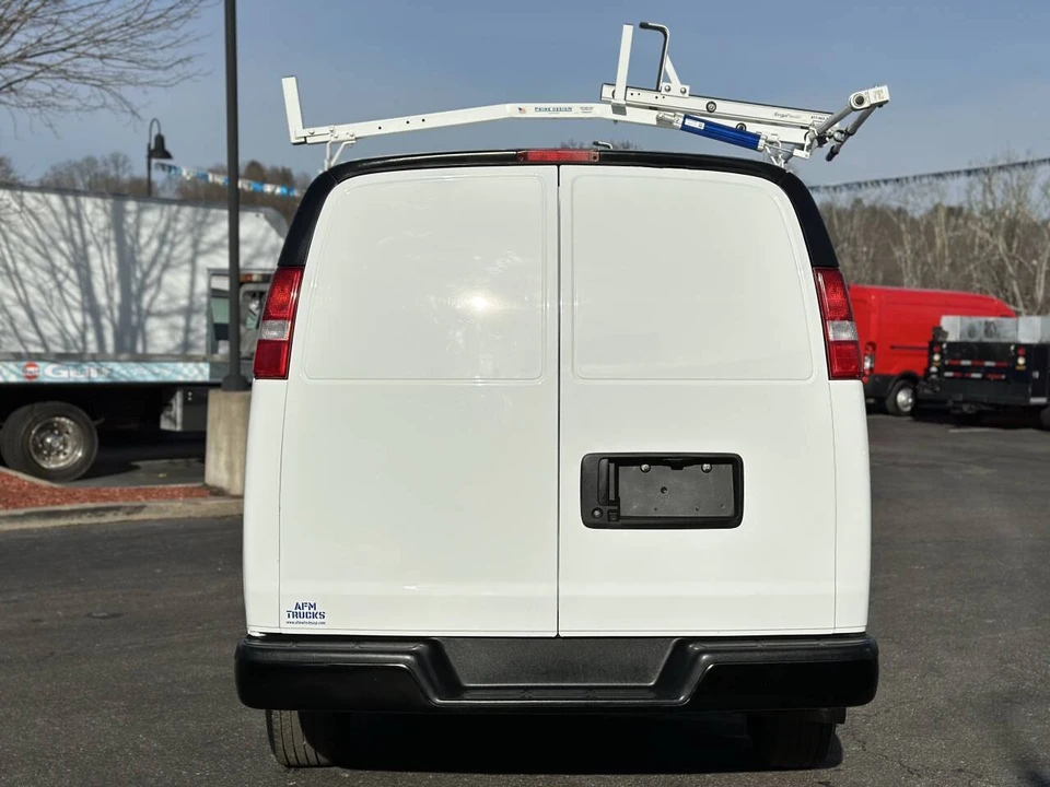 2021 Chevrolet Express - Image 6 of 21