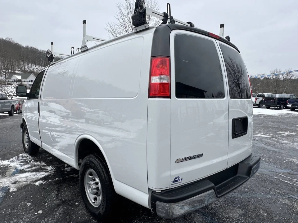 2021 Chevrolet Express - Image 5 of 12