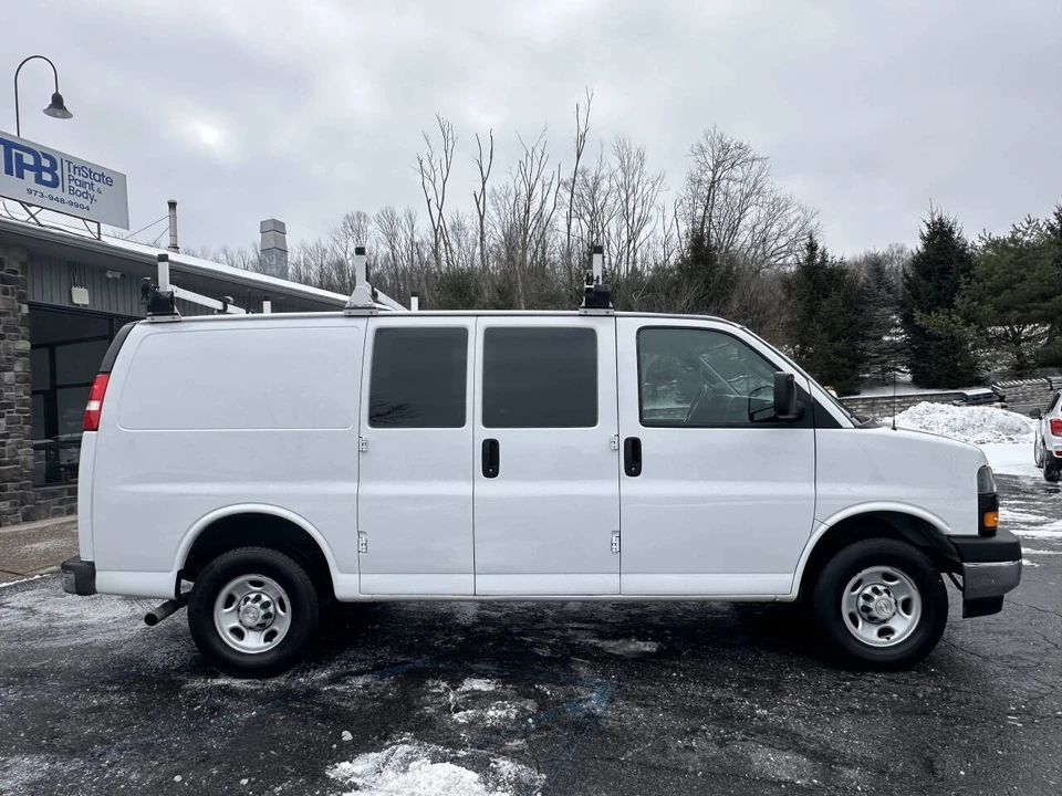 2021 Chevrolet Express - Image 8 of 12