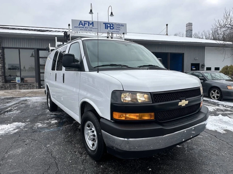 2021 Chevrolet Express - Image 9 of 12