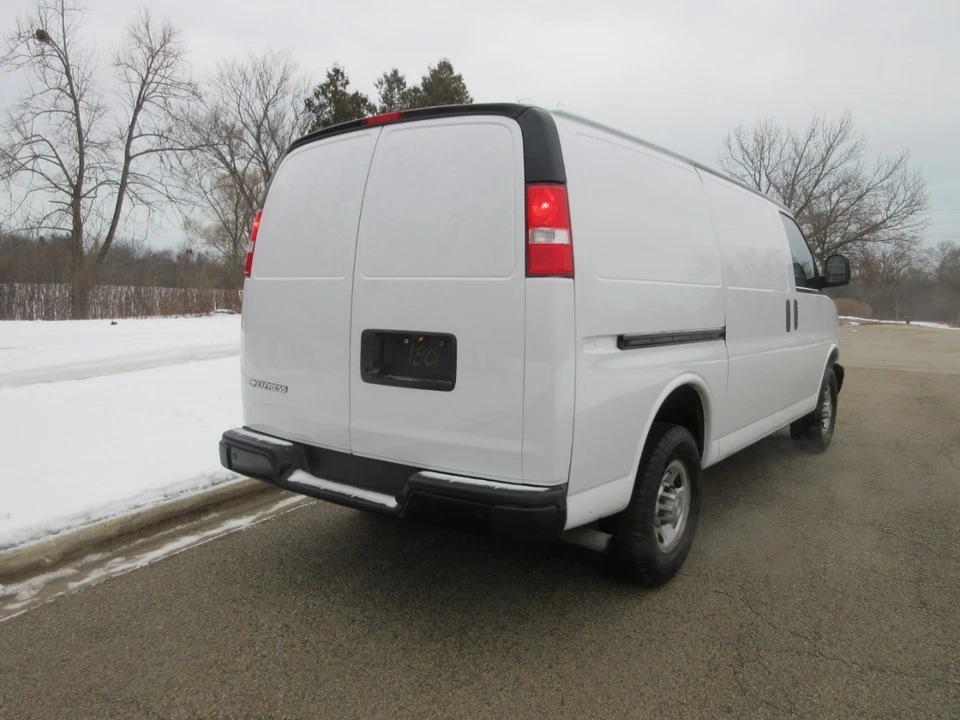 2021 Chevrolet Express - Image 7 of 21
