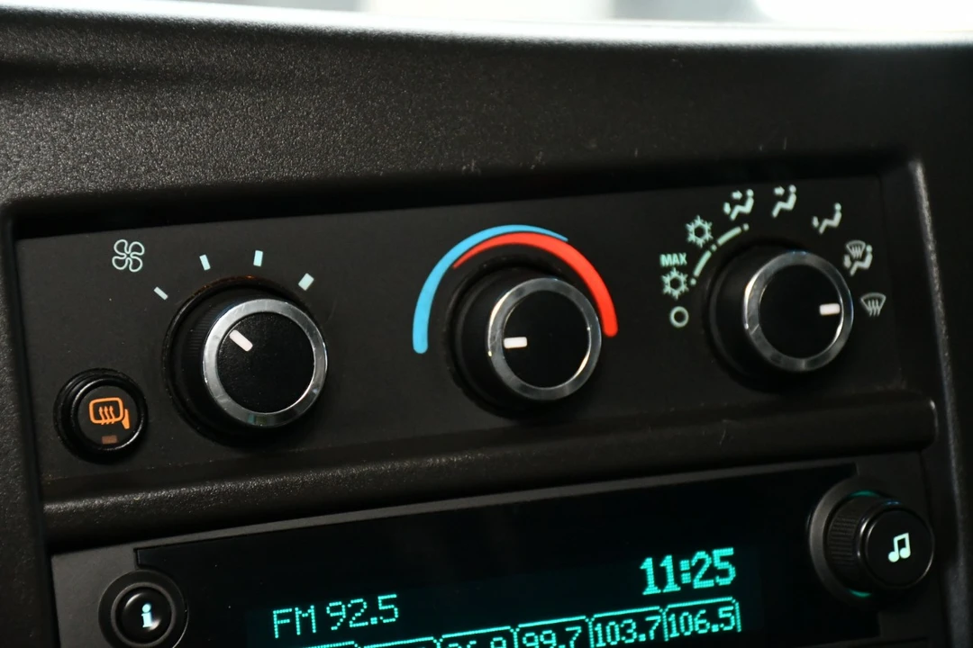 2021 Chevrolet Express - Image 18 of 21