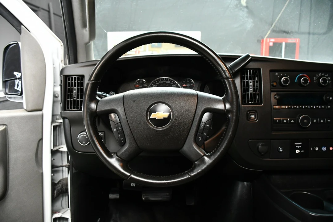 2021 Chevrolet Express - Image 13 of 21