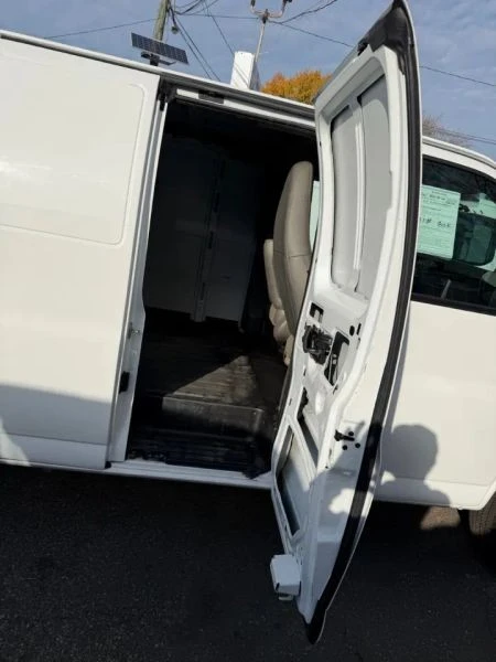 2021 Chevrolet Express - Image 8 of 9