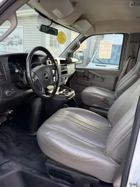 2021 Chevrolet Express - Image 6 of 9