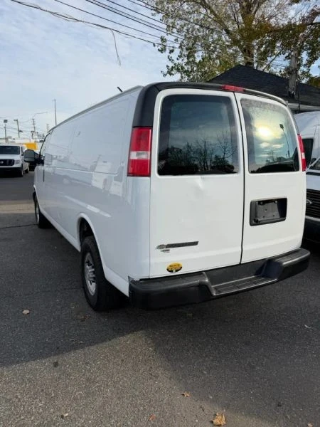 2021 Chevrolet Express - Image 4 of 9