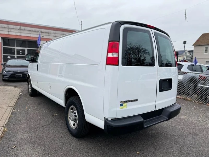 2021 Chevrolet Express - Image 8 of 12