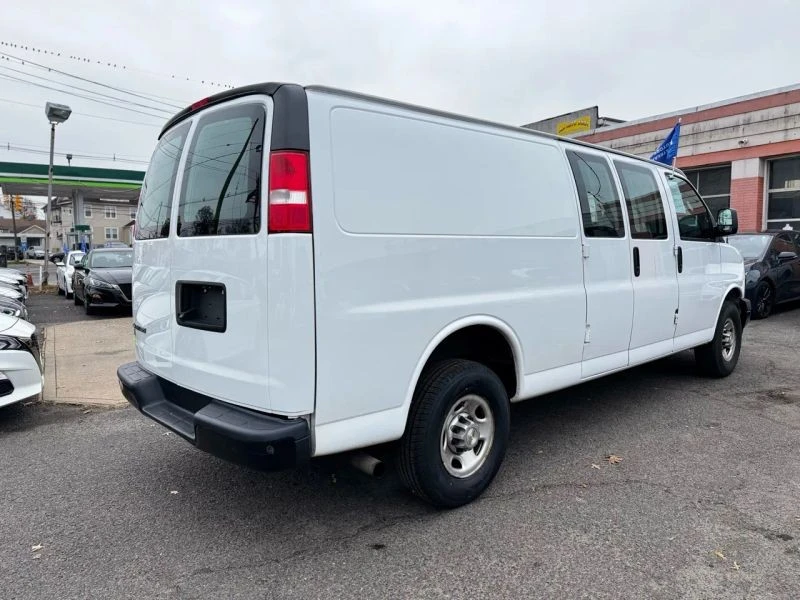 2021 Chevrolet Express - Image 10 of 12